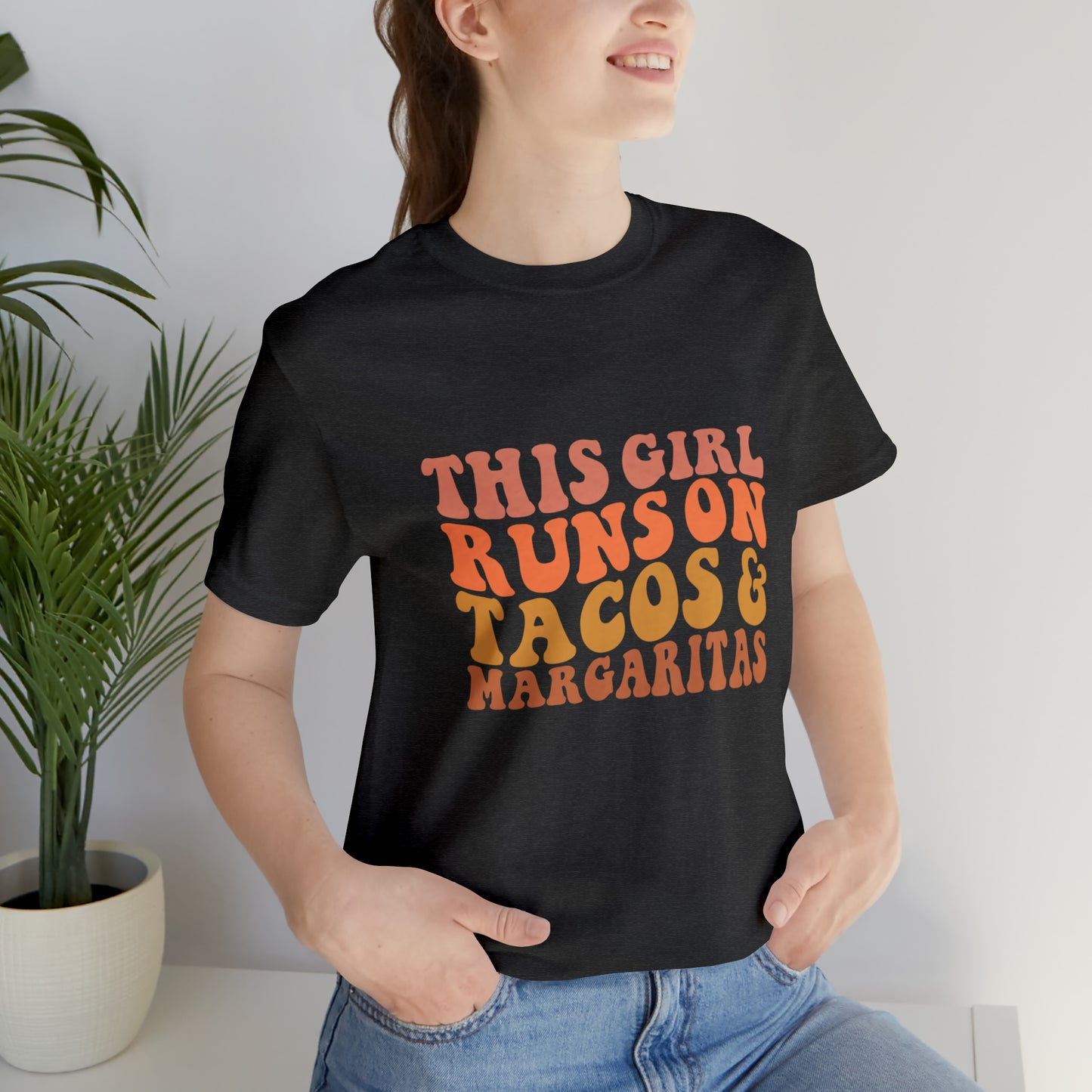 This girl runs on tacos - Jersey Short Sleeve T-Shirt